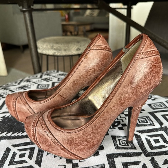 Vintage GUESS pumps - Picture 5 of 7